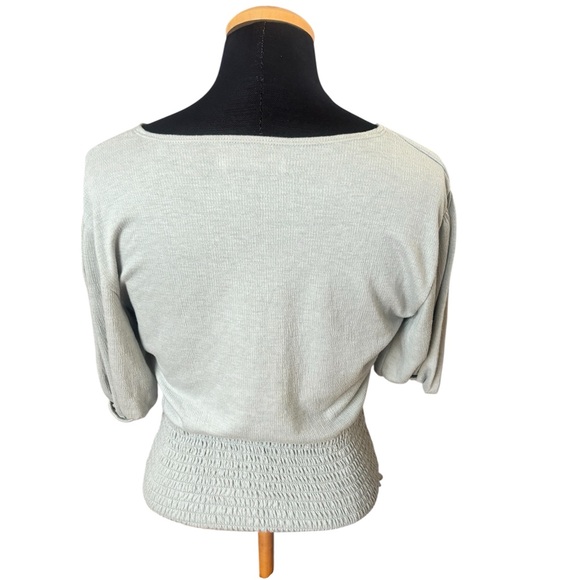 Abercrombie & Fitch Smocked Waist Tie-Front Puff Sleeve Top - Grey Size M - Picture 3 of 9